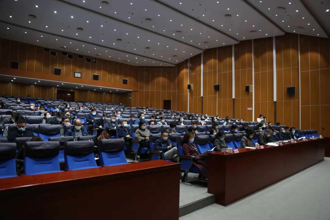 试管婴儿代怀医院和一代二代区别_第代生机构客服电话可以确保宝宝更健康