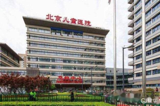 为什么在胚胎移植前医生要求患者憋尿