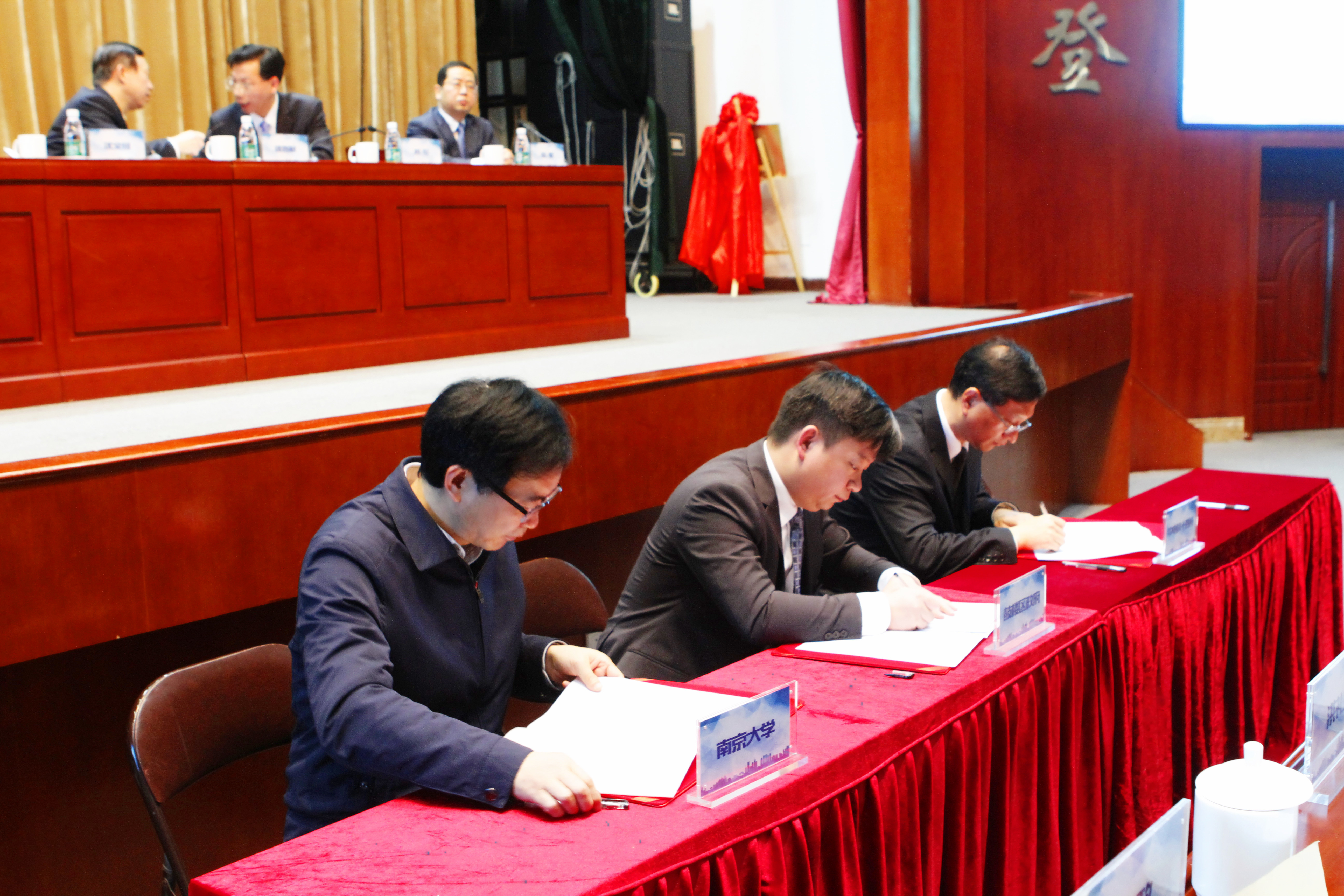 苏州省人民医院生殖科凌家炜做二代试管怎么样